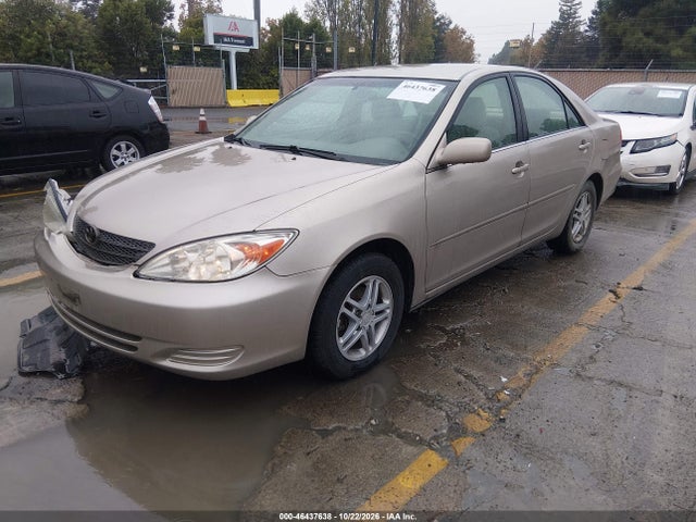 46437638 :رقم المزاد ، 4T1BE32K42U634719 vin ، 2002 Toyota Camry Le مزاد بيع