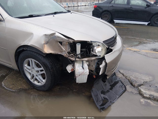 46437638 :رقم المزاد ، 4T1BE32K42U634719 vin ، 2002 Toyota Camry Le مزاد بيع