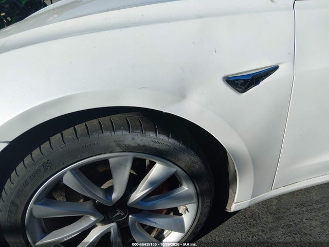 Tesla Model 3 Long Range/performance 2019 5YJ3E1EB0KF200007 Image 19