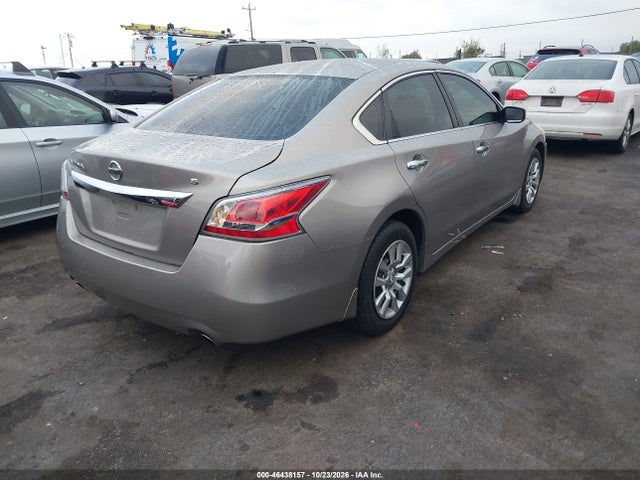 Nissan Altima 2.5 S 2015 1N4AL3AP7FC258277 Image 4