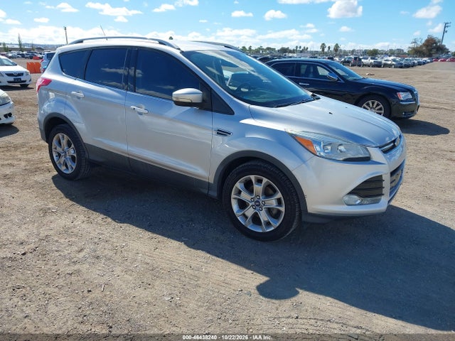 46438240 :رقم المزاد ، 1FMCU0JX9EUB72911 vin ، 2014 Ford Escape Titanium مزاد بيع