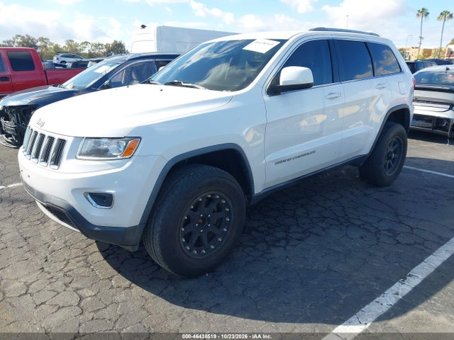 Jeep Grand Cherokee Laredo 2014 1C4RJFAG3EC210732 Image 2