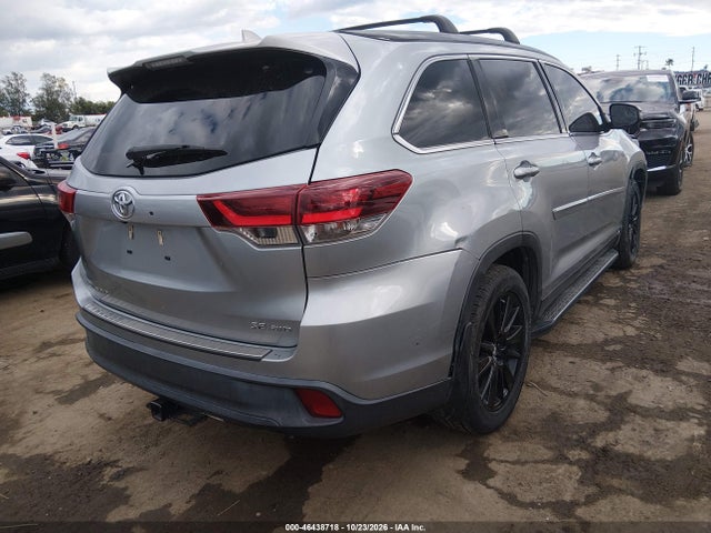 Toyota Highlander Se 2019 5TDJZRFH7KS956085 Image 4