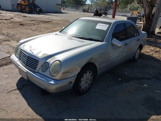 1997 Mercedes-benz E 320 მანქანა იყიდება აუქციონზე, vin: WDBJF55F8VA381500, აუქციონის ნომერი: 46439333