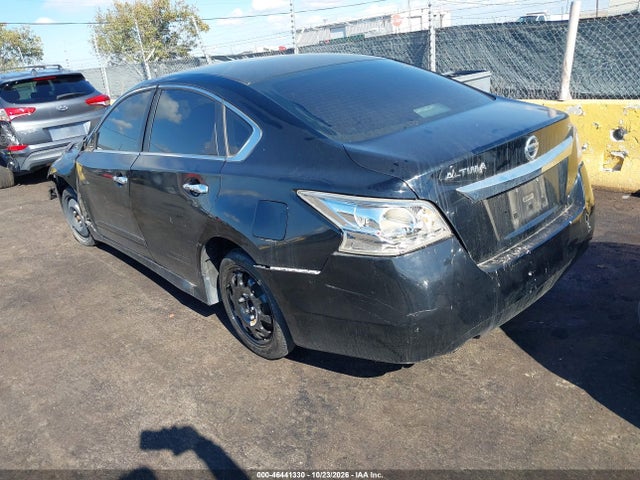 Nissan Altima 2.5 S 2015 1N4AL3AP8FC229077 Image 3