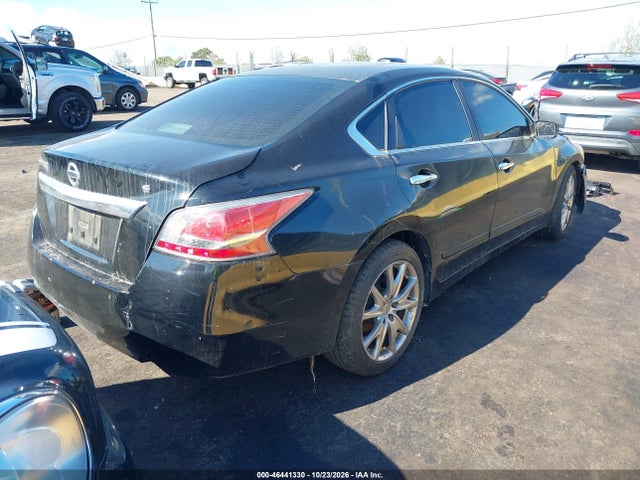 Nissan Altima 2.5 S 2015 1N4AL3AP8FC229077 Image 4