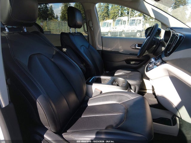 Chrysler Pacifica Touring L 2024 2C4RC1BG2RR152251 Image 5