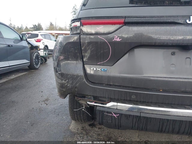 Jeep Grand Cherokee 4xe 2024 1C4RJYB66R8566845 Image 18