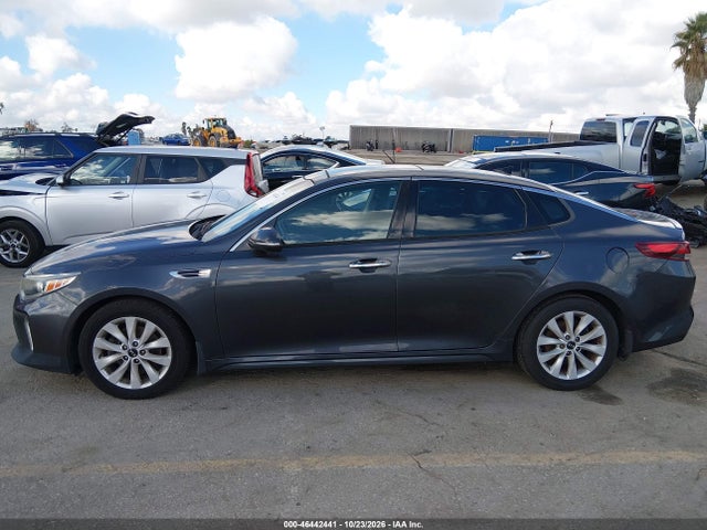 KIA Optima S 2018 5XXGT4L30JG204140 Image 14