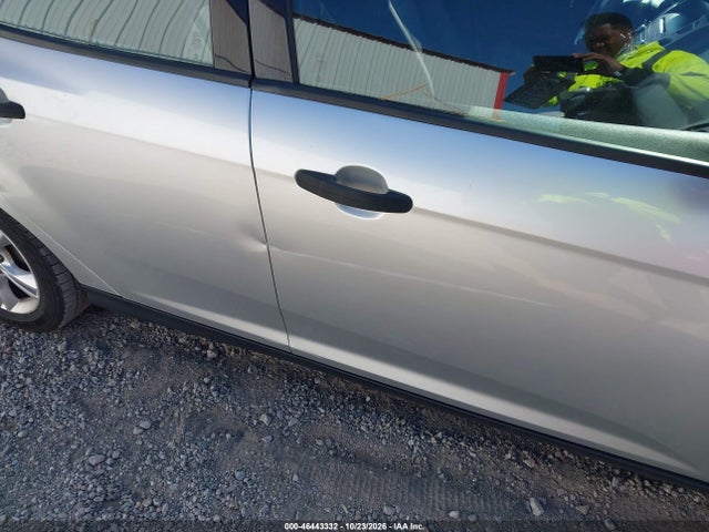 Продажа на аукционе авто 2015 Ford Focus S, vin: 1FADP3E23FL247597, номер лота: 46443332