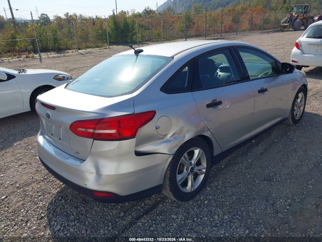 Продажа на аукционе авто 2015 Ford Focus S, vin: 1FADP3E23FL247597, номер лота: 46443332
