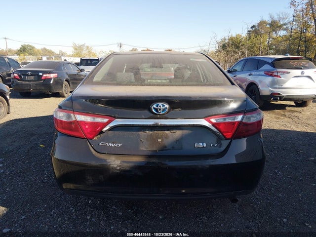 46443948 :رقم المزاد ، 4T1BD1FKXFU156104 vin ، 2015 Toyota Camry Hybrid Le مزاد بيع