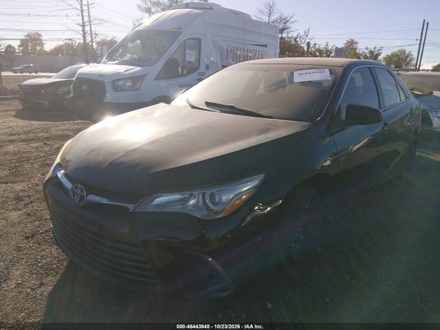 46443948 :رقم المزاد ، 4T1BD1FKXFU156104 vin ، 2015 Toyota Camry Hybrid Le مزاد بيع
