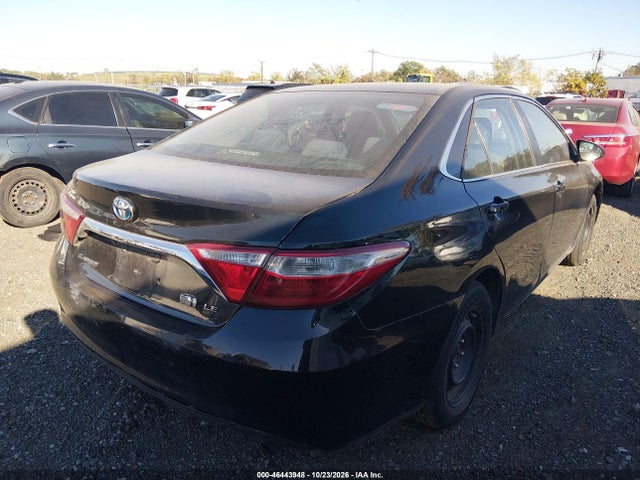 46443948 :رقم المزاد ، 4T1BD1FKXFU156104 vin ، 2015 Toyota Camry Hybrid Le مزاد بيع