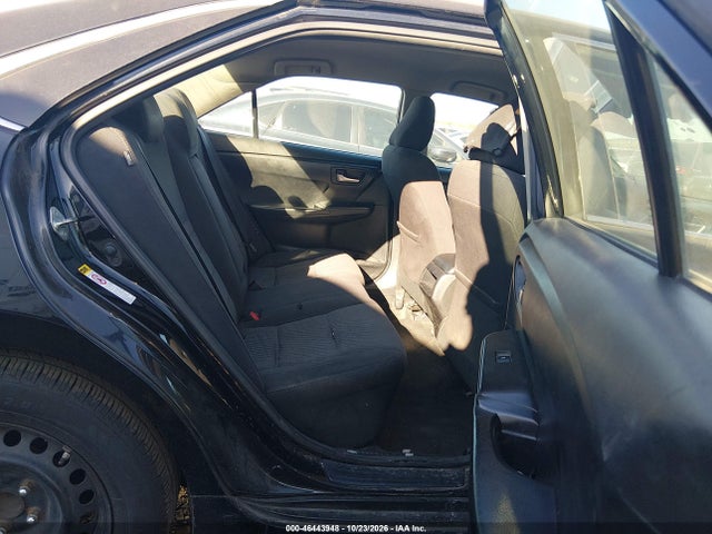 46443948 :رقم المزاد ، 4T1BD1FKXFU156104 vin ، 2015 Toyota Camry Hybrid Le مزاد بيع