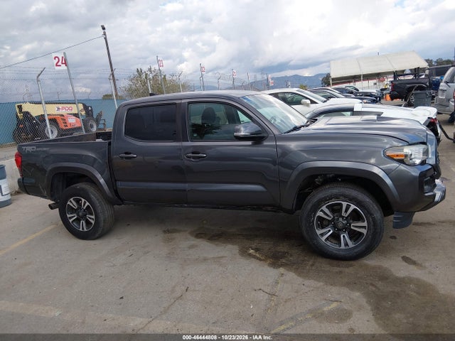 3TMAZ5CNXKM111010 Toyota Tacoma Trd Sport