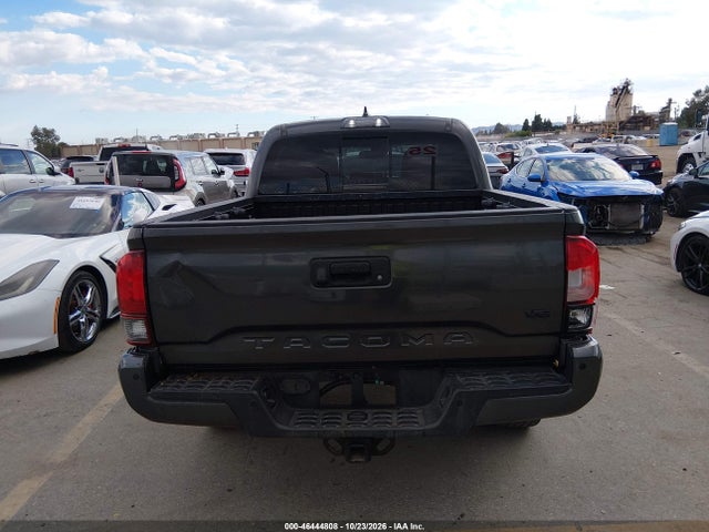 3TMAZ5CNXKM111010 Toyota Tacoma Trd Sport