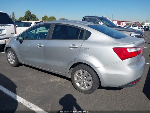 KIA RIO LX 2015 KNADM4A33F6506544 Image 3