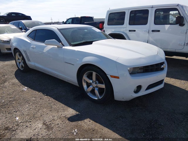 46448919 :رقم المزاد ، 2G1FB1E39D9180144 vin ، 2013 Chevrolet Camaro 1lt مزاد بيع