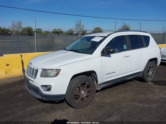 Jeep Compass Sport 2014 1C4NJCBB7ED504144 Image 2
