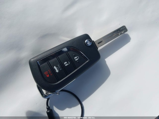5YFB4MDE4TP480581 Toyota COROLLA LE