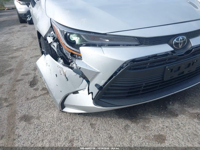 5YFB4MDE4TP480581 Toyota COROLLA LE