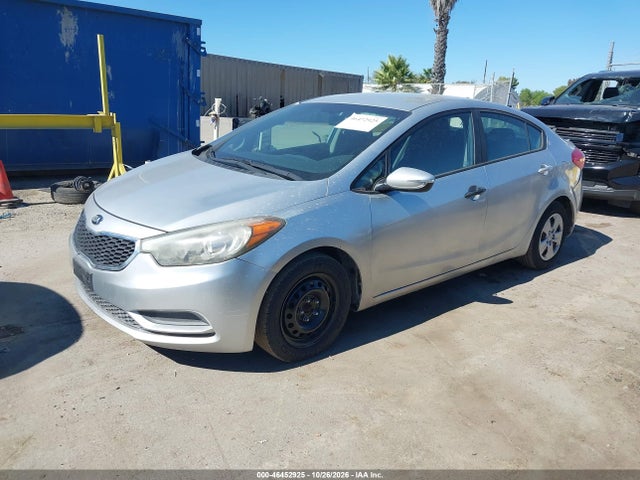 KIA FORTE LX 2016 KNAFX4A64G5544043 Image 2