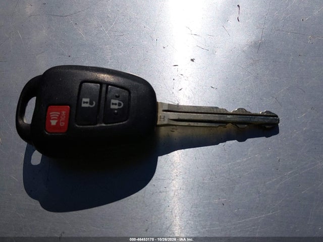 Toyota RAV4 LE 2015 2T3ZFREV3FW206528 Image 11
