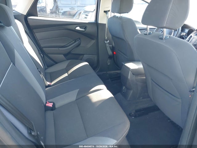 Ford FOCUS SE 2014 1FADP3K26EL143883 Image 8