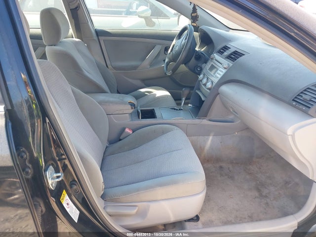 46483013 :رقم المزاد ، 4T1BF3EK2BU129495 vin ، 2011 Toyota Camry Le مزاد بيع