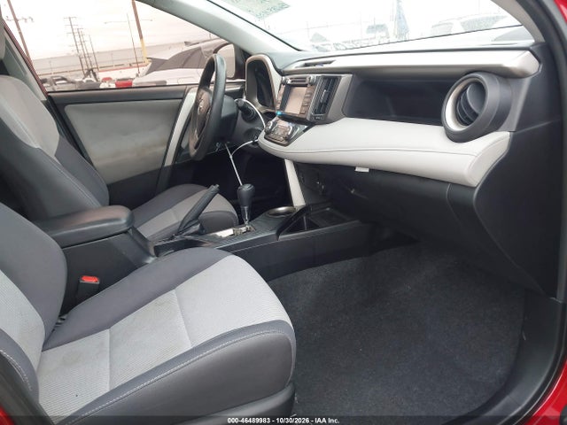 46489983 :رقم المزاد ، 2T3WFREV7FW177201 vin ، 2015 Toyota Rav4 Xle مزاد بيع