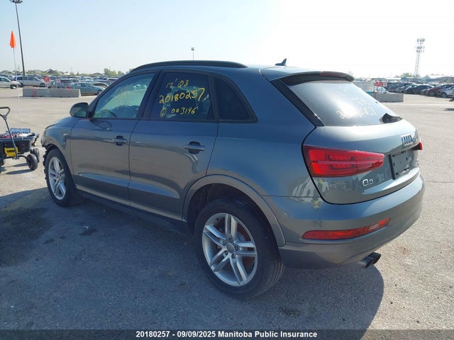 Audi Q3 2017 WA1ECCFS0HR003196 Image 3