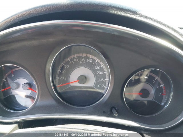 Chrysler 200 2014 1C3CCBBB5EN100785 Image 12