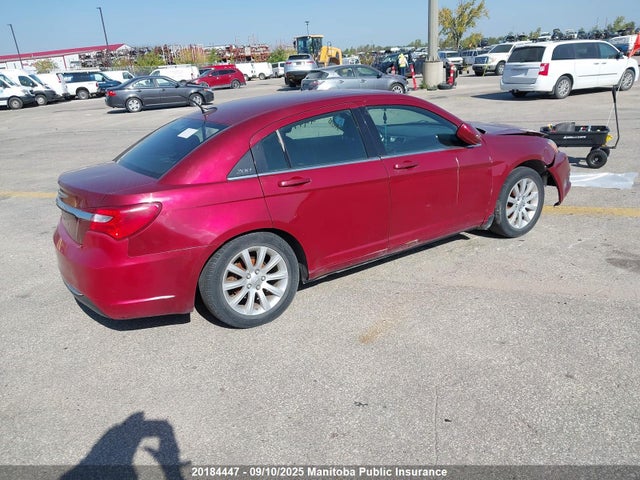 Chrysler 200 2014 1C3CCBBB5EN100785 Image 4