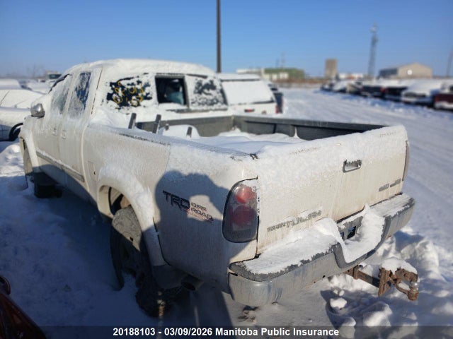 Продажа на аукционе авто 2003 Toyota Tundra Access Cab V8, vin: 5TBBT44113S372743, номер лота: 20188103