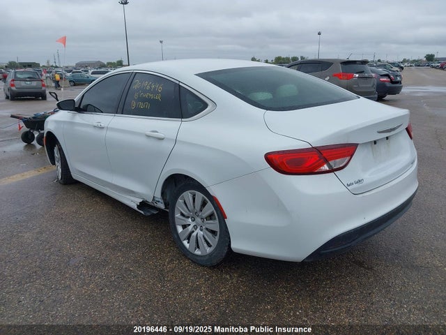 1C3CCCFB7GN172171 Chrysler 200