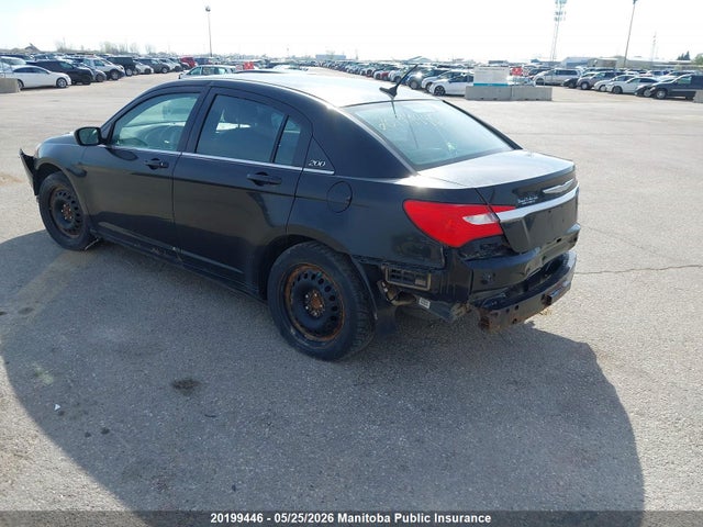 20199446 :رقم المزاد ، 1C3CCBBB2EN163360 vin ، 2014 Chrysler 200 Touring مزاد بيع