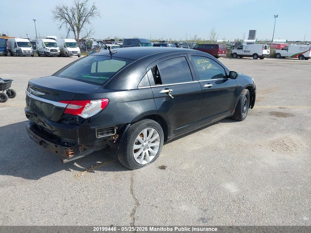 20199446 :رقم المزاد ، 1C3CCBBB2EN163360 vin ، 2014 Chrysler 200 Touring مزاد بيع