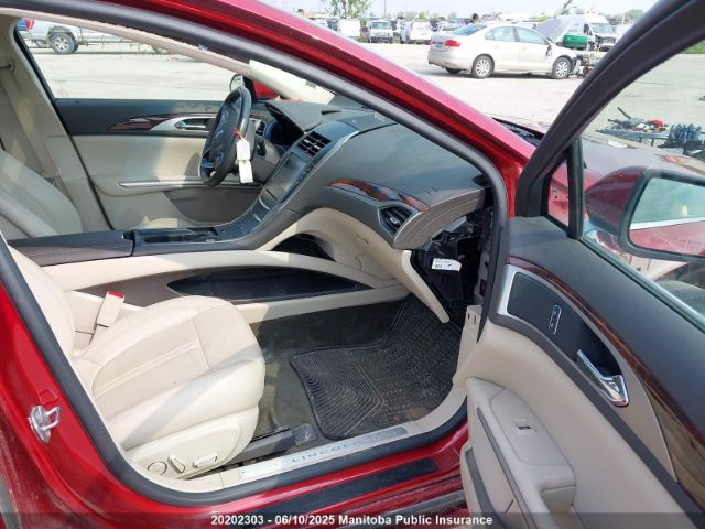 3LN6L2J98GR619994 Lincoln MKZ