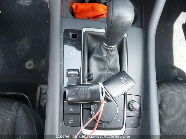 JM1BPAB7XK1102200 Mazda Mazda3 Gx
