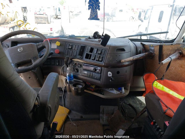 4V4NC9EH6HN972625 Volvo d13