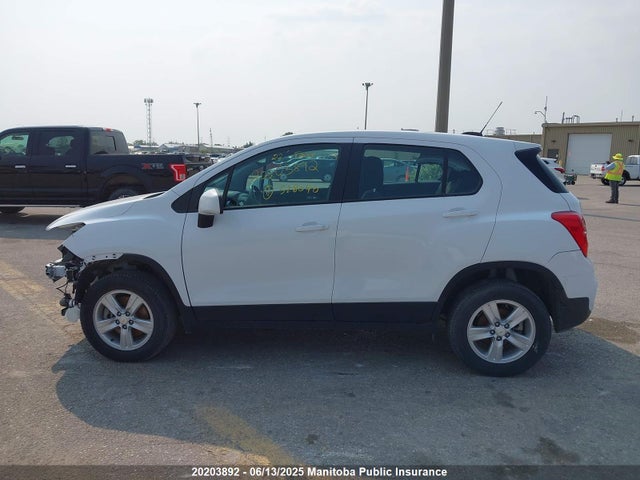 KL7CJNSM9NB528040 Chevrolet TRAX LS