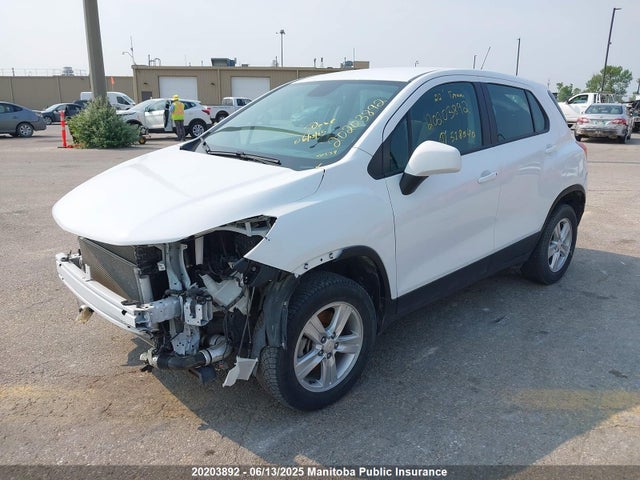 KL7CJNSM9NB528040 Chevrolet TRAX LS
