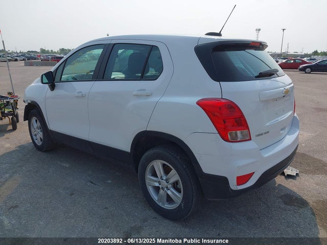 KL7CJNSM9NB528040 Chevrolet TRAX LS