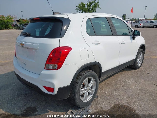 KL7CJNSM9NB528040 Chevrolet TRAX LS