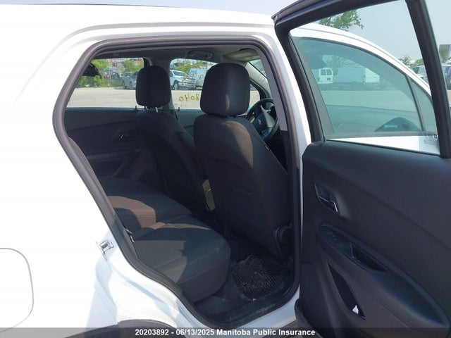 KL7CJNSM9NB528040 Chevrolet TRAX LS