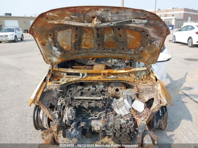 KMHD84LFXJU519242 Hyundai ELANTRA GL