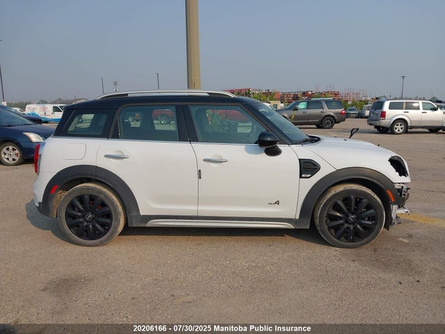 Mini 2018 2018 WMZYV5C38J3E04366 Image 13
