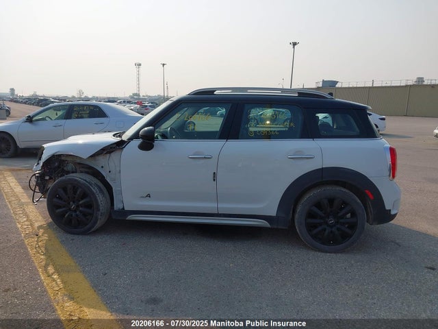 Mini 2018 2018 WMZYV5C38J3E04366 Image 14