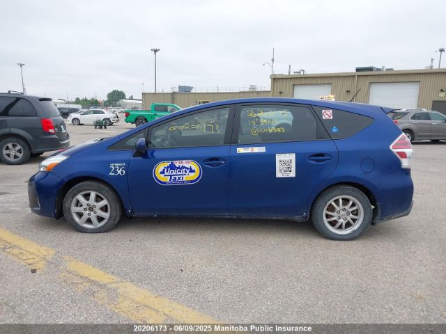 JTDZN3EU8FJ018383 Toyota PRIUS V